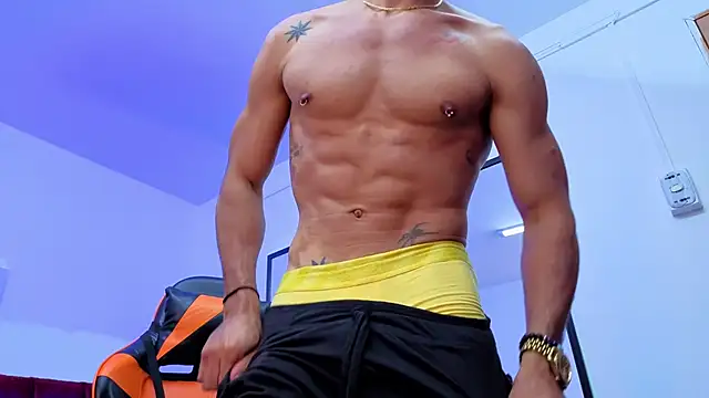 Snapshot of DaamonSlader_ chatting on October 20, 2025, 8:53 pm DaamonSlader online show from October 20, 2025, 8:53 pm