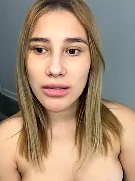 Snapshot of shantallroos chatting on November 28, 2025, 9:26 pm shantallroos online show from November 28, 2025, 9:26 pm