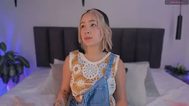 Snapshot of AilanaCortes chatting on February 24, 2026, 12:17 pm AilanaCortes online show from February 24, 2026, 12:17 pm