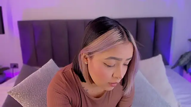 AilanaCortes online show from April 4, 2026, 12:12 pm