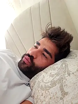 ogiday124 online show from November 2, 2025, 11:26 am