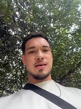 Leonardmoppet online show from November 18, 2025, 7:50 pm