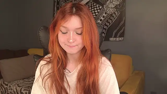 Snapshot of BellaSink chatting on July 15, 2026, 1:40 pm BellaSink online show from July 15, 2026, 1:40 pm