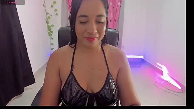 Kruela online show from May 4, 2026, 10:34 pm