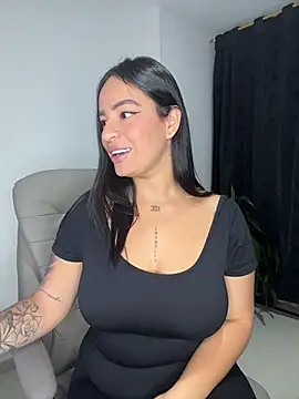 Emily Kurth23 online show from November 29, 2025, 11:27 pm