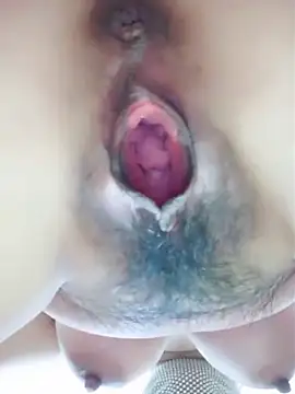 Snapshot of piug321 chatting on November 18, 2025, 10:18 am piug321 online show from November 18, 2025, 10:18 am