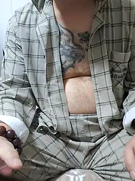 Snapshot of caige8888 chatting on November 18, 2025, 8:17 am caige8888 online show from November 18, 2025, 8:17 am