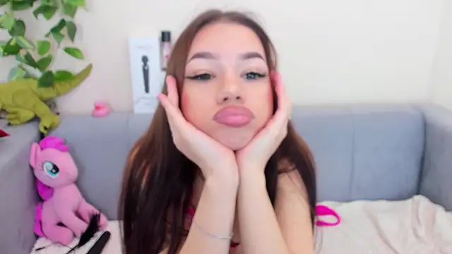 Snapshot of Amina_XDoll chatting on November 22, 2025, 4:33 am Amina XDoll online show from November 22, 2025, 4:33 am