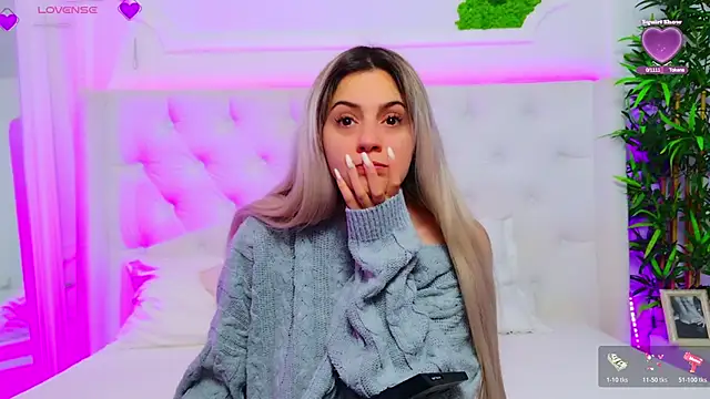 Snapshot of AriannaSins chatting on January 16, 2026, 1:15 pm AriannaSins online show from January 16, 2026, 1:15 pm