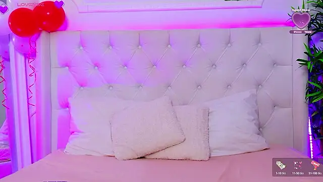 Snapshot of AriannaSins chatting on February 19, 2026, 1:08 pm AriannaSins online show from February 19, 2026, 1:08 pm