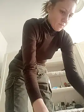 SandyCassie online show from February 20, 2026, 9:33 am