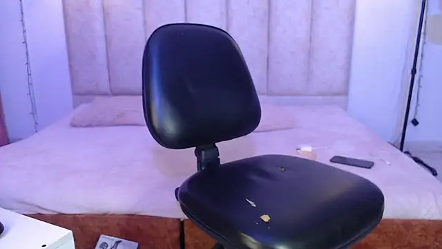 Snapshot of antonella_rosecs chatting on February 2, 2026, 5:06 am antonella rosecs online show from February 2, 2026, 5:06 am