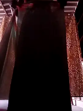 Rajni chauhan online show from November 15, 2025, 7:01 am