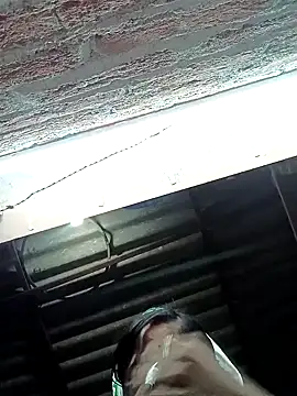 Rajni chauhan online show from December 15, 2025, 12:44 pm