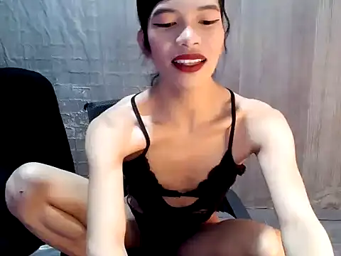 stella-kate online show from October 21, 2025, 3:28 am