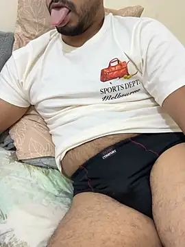 Handsome8677 online show from February 15, 2026, 7:20 am