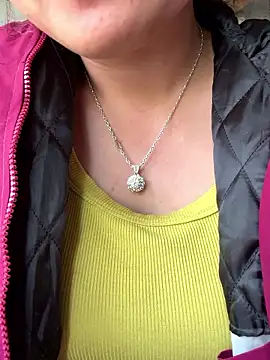 panda-bae online show from November 13, 2025, 5:33 am