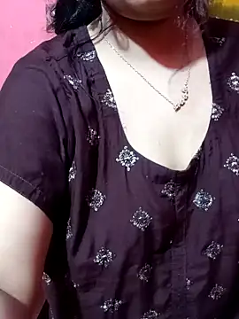 Snapshot of Porimoni22 chatting on October 24, 2025, 5:01 pm Porimoni22 online show from October 24, 2025, 5:01 pm