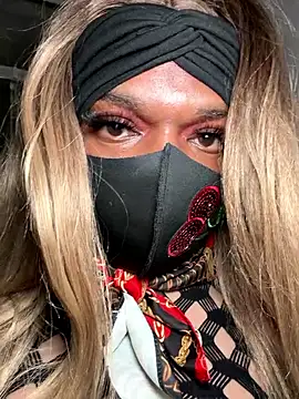 sissy diorcd online show from November 18, 2025, 8:17 am