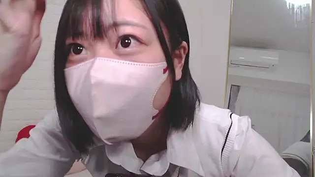 Snapshot of Oden_ch chatting on October 17, 2025, 11:56 am Oden ch online show from October 17, 2025, 11:56 am