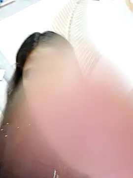 Snapshot of Anshika1431 chatting on November 4, 2025, 2:59 am Anshika1431 online show from November 4, 2025, 2:59 am