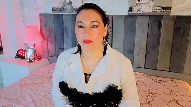 Elizabeth bennett 6 online show from January 5, 2026, 6:11 pm