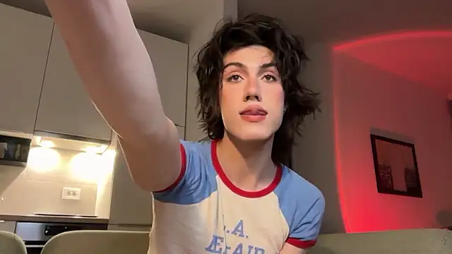 kira yoshika9e online show from March 14, 2026, 9:10 pm