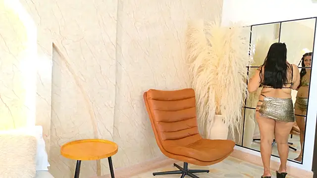 Antonella Russo1 online show from February 25, 2026, 1:33 pm