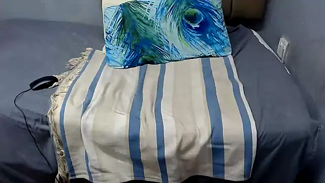 SweetDivaXX online show from November 30, 2025, 9:54 am