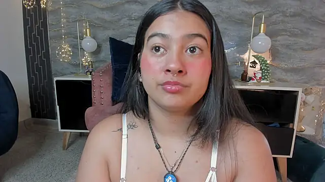 lilithst  online show from December 17, 2025, 8:47 pm