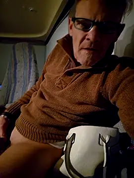 jokke1975 online show from November 23, 2025, 7:07 am