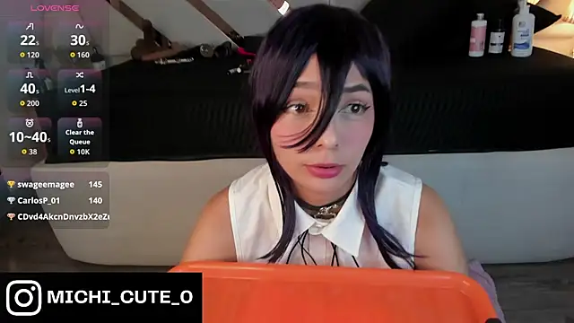 michelle cutee  online show from February 14, 2026, 8:42 pm