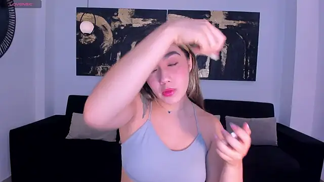 AnnieMonroe1 online show from November 11, 2025, 11:38 am