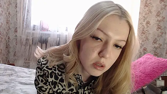 AlexandraXKitty online show from March 22, 2026, 2:48 am