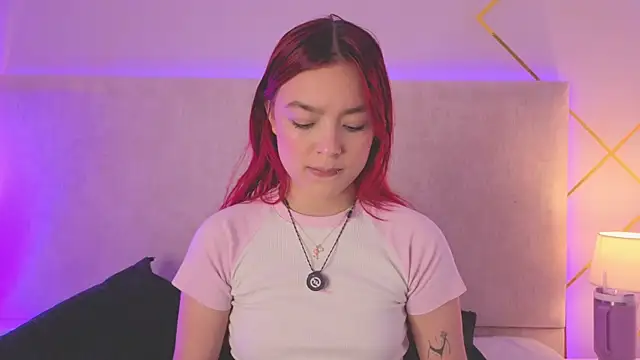 Martinaa Garcia online show from July 21, 2026, 7:48 pm