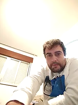 GluingPerson online show from November 21, 2025, 1:48 am