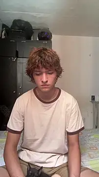 Snapshot of JoelnClouds chatting on February 9, 2026, 6:17 pm JoelnClouds online show from February 9, 2026, 6:17 pm