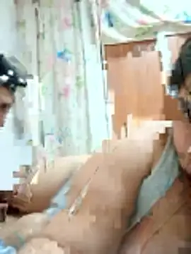 Cubanitaxxx online show from December 3, 2025, 4:46 am