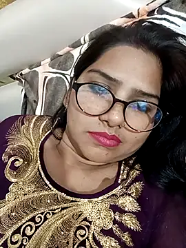 Snapshot of Vanshika1432 chatting on November 10, 2025, 4:23 pm Vanshika1432 online show from November 10, 2025, 4:23 pm