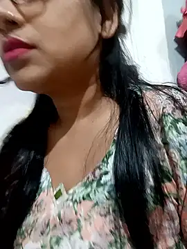 Snapshot of Vanshika1432 chatting on November 9, 2025, 2:21 pm Vanshika1432 online show from November 9, 2025, 2:21 pm