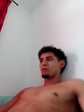 Snapshot of jose_2020A chatting on October 16, 2025, 4:48 pm jose 2020A online show from October 16, 2025, 4:48 pm