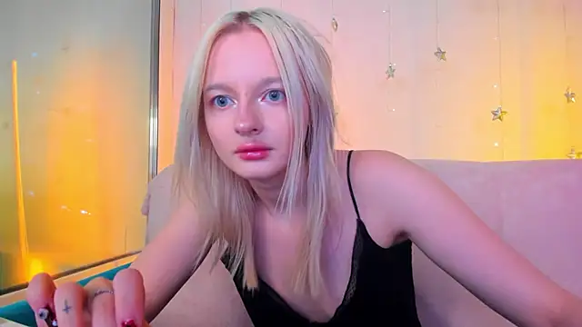 AlessaKiss online show from June 1, 2026, 9:53 am