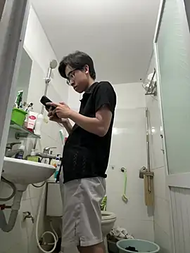 Snapshot of liamhn2k4 chatting on March 25, 2026, 11:53 am liamhn2k4 online show from March 25, 2026, 11:53 am