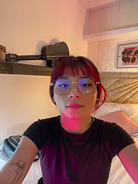 Emma duff online show from March 15, 2026, 7:32 pm