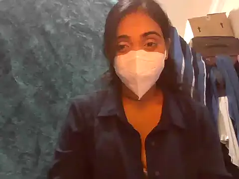 shainiasha1 online show from May 28, 2026, 4:57 pm