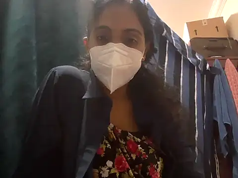 shainiasha1 online show from May 26, 2026, 6:17 pm