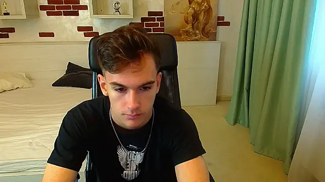 Snapshot of BradyFlint chatting on October 28, 2025, 6:01 am BradyFlint online show from October 28, 2025, 6:01 am