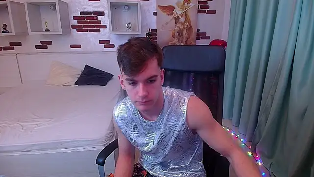 Snapshot of BradyFlint chatting on December 17, 2025, 5:23 am BradyFlint online show from December 17, 2025, 5:23 am