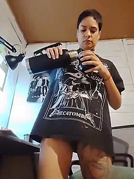 Snapshot of Natimiau chatting on February 8, 2026, 5:27 am Natimiau online show from February 8, 2026, 5:27 am