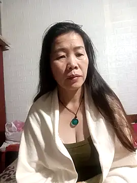 tabby-cat11 online show from November 21, 2025, 7:02 pm